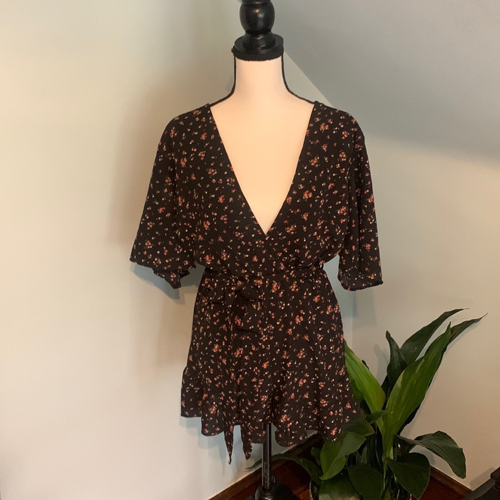 Vici Black Floral Romper (size L)- brand new